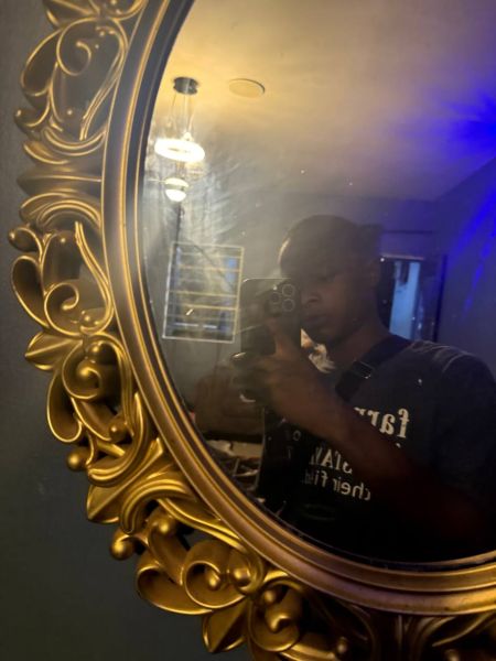 File:Photo 5801019710768876725 y.jpg