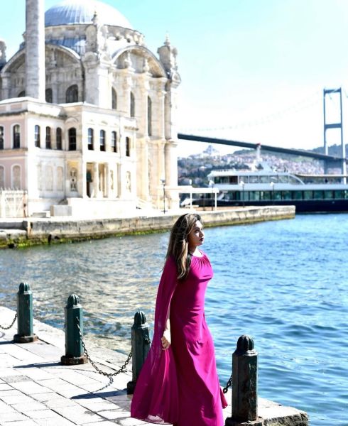 File:NeshatTasneem Huda.jpg