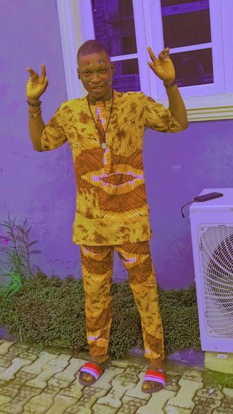 File:Photo 6048601708973639581 y.jpg