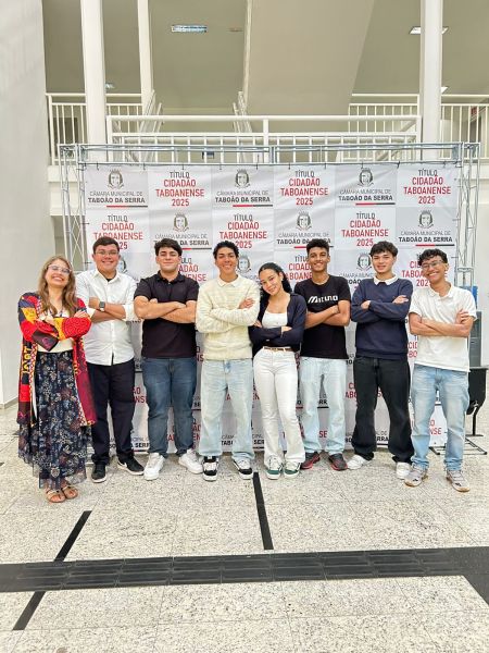 File:Projeto em campo.jpg