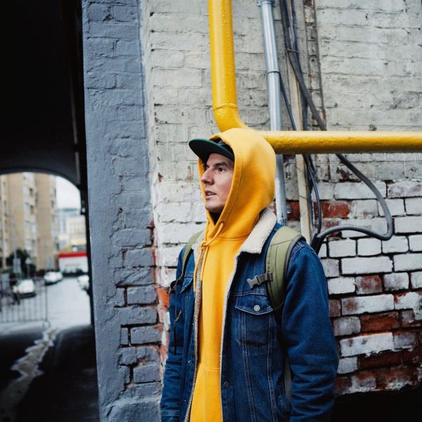 File:Юрий Наизнанку.jpg